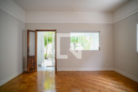 Sala de casa à venda com 3 quartos, 600m² em Cursino, São Paulo