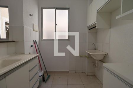Cozinha de apartamento para alugar com 2 quartos, 50m² em Residencial Jequitibá, Ribeirão Preto