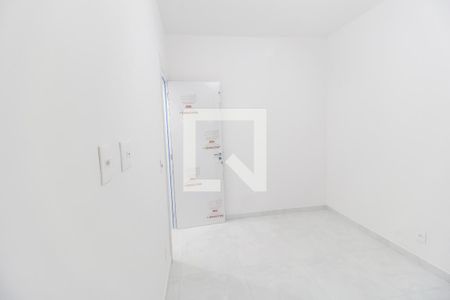 Quarto 1 de apartamento para alugar com 2 quartos, 45m² em Jardim Planalto, Carapicuíba