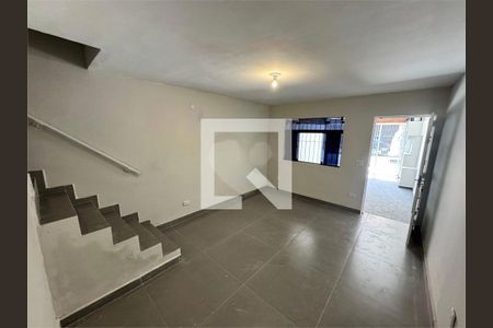 Casa à venda com 2 quartos, 68m² em Vila Brasilio Machado, São Paulo