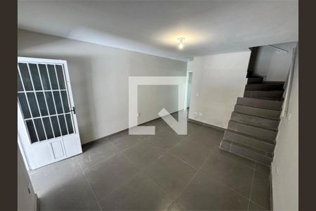 Casa à venda com 2 quartos, 68m² em Vila Brasilio Machado, São Paulo