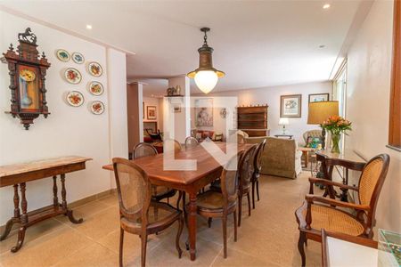 Casa à venda com 4 quartos, 247m² em Campo Belo, São Paulo