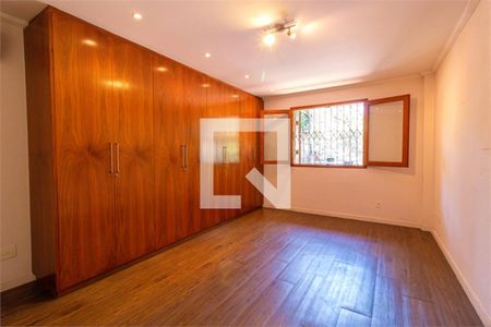 Casa à venda com 4 quartos, 247m² em Campo Belo, São Paulo