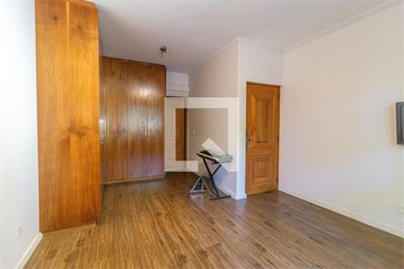 Casa à venda com 4 quartos, 247m² em Campo Belo, São Paulo