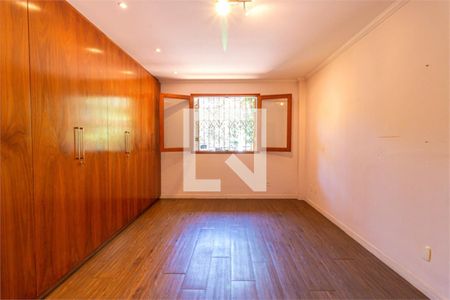 Casa à venda com 4 quartos, 247m² em Campo Belo, São Paulo