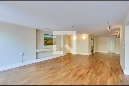 Casa à venda com 5 quartos, 345m² em Chácara Santo Antônio (Zona Sul), São Paulo