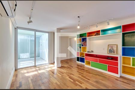 Casa à venda com 5 quartos, 345m² em Chácara Santo Antônio (Zona Sul), São Paulo