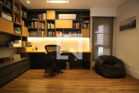 Apartamento à venda com 4 quartos, 241m² em Vila Suzana, São Paulo