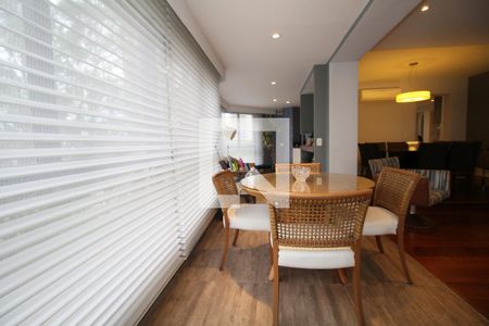 Apartamento à venda com 4 quartos, 241m² em Vila Suzana, São Paulo