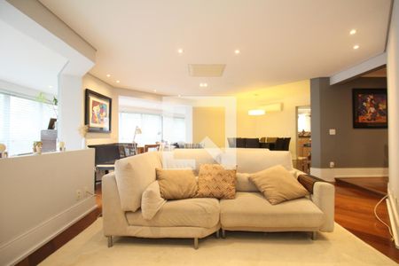 Apartamento à venda com 4 quartos, 241m² em Vila Suzana, São Paulo