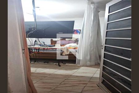 Casa à venda com 2 quartos, 300m² em Vila Dalila, São Paulo