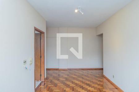 Apartamento à venda com 2 quartos, 73m² em Santa Tereza, Belo Horizonte