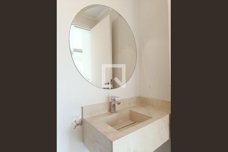 Lavabo de apartamento para alugar com 3 quartos, 130m² em Perdizes, São Paulo