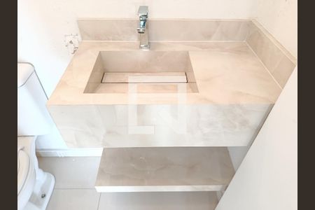 Lavabo de apartamento para alugar com 3 quartos, 130m² em Perdizes, São Paulo