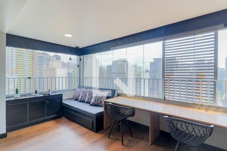 Varanda de kitnet/studio à venda com 1 quarto, 35m² em Jardim das Acacias, São Paulo