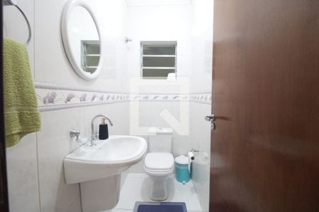 Lavabo de casa para alugar com 3 quartos, 262m² em Jardim Regis, São Paulo
