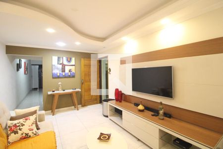 Sala de casa para alugar com 3 quartos, 262m² em Jardim Regis, São Paulo