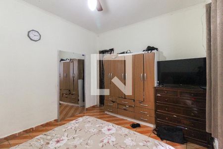 Suíte de casa à venda com 3 quartos, 74m² em Vila Carmosina, São Paulo