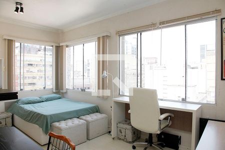 Studio - Sala / Quarto de kitnet/studio para alugar com 1 quarto, 33m² em Centro Histórico, Porto Alegre