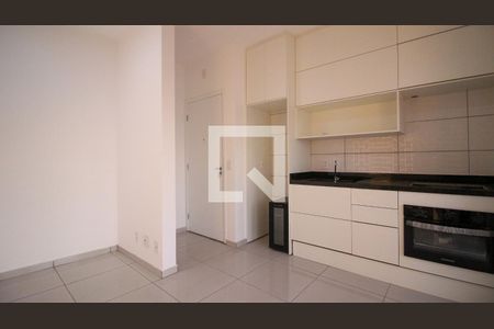 Sala/Cozinha de apartamento para alugar com 2 quartos, 40m² em Vila Tolstoi, São Paulo
