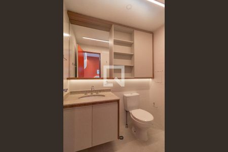 Banheiro de kitnet/studio para alugar com 1 quarto, 28m² em Perdizes, São Paulo