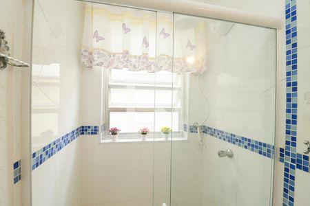 Banheiro de casa à venda com 3 quartos, 192m² em Jardim São Paulo, São Paulo