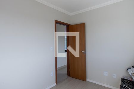 Quarto de apartamento para alugar com 2 quartos, 70m² em Piratininga, Belo Horizonte