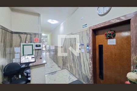 Entrada  de apartamento para alugar com 2 quartos, 120m² em Lapa, São Paulo