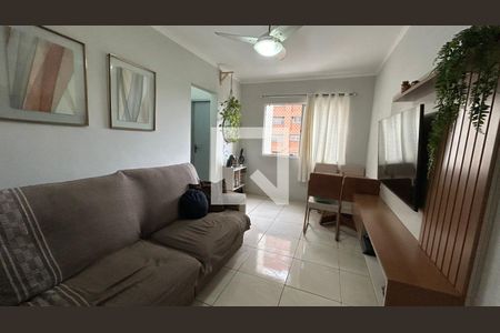 Sala de apartamento para alugar com 2 quartos, 70m² em Colubandê, São Gonçalo