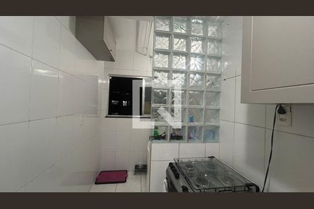Cozinha de apartamento para alugar com 2 quartos, 70m² em Colubandê, São Gonçalo