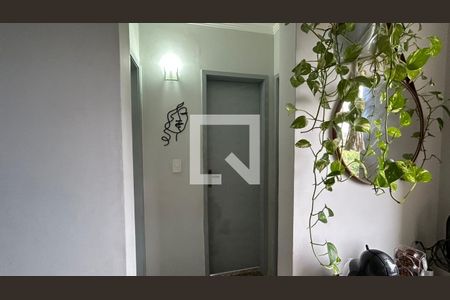 Corredor de apartamento para alugar com 2 quartos, 70m² em Colubandê, São Gonçalo