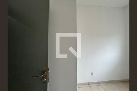 Quarto 2 de casa para alugar com 2 quartos, 60m² em Jardim Maristela, São Paulo