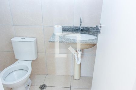 Banheiro da Suíte de apartamento para alugar com 3 quartos, 52m² em Socorro, São Paulo