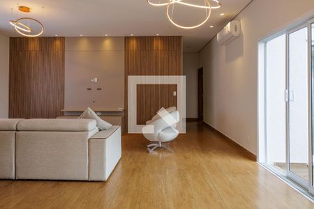 Sala de casa de condomínio para alugar com 4 quartos, 260m² em Jardim Residencial Maria Dulce, Indaiatuba