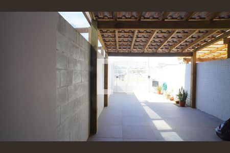 Sala_Vista  de casa para alugar com 2 quartos, 100m² em São João do Rio Vermelho, Florianópolis