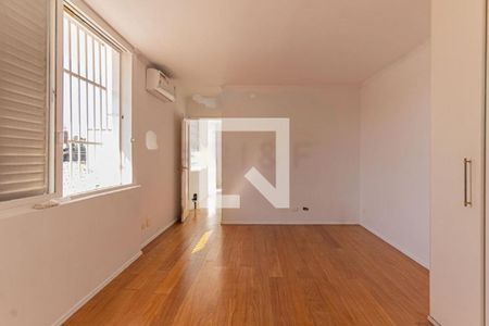 Casa à venda com 4 quartos, 306m² em Granja Julieta, São Paulo