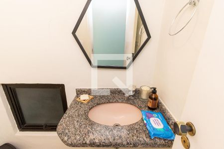 Lavabo de casa para alugar com 3 quartos, 125m² em Vila Lucia, São Paulo