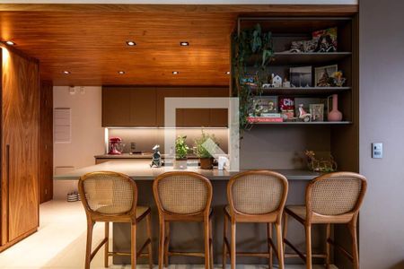 Sala de apartamento à venda com 1 quarto, 110m² em Campo Belo, São Paulo