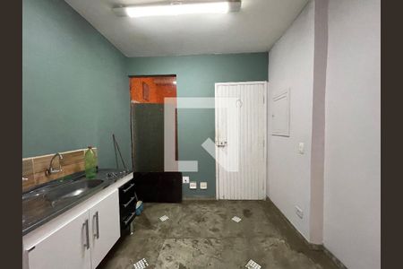 Sala/Cozinha de casa para alugar com 2 quartos, 65m² em Caxingui, São Paulo