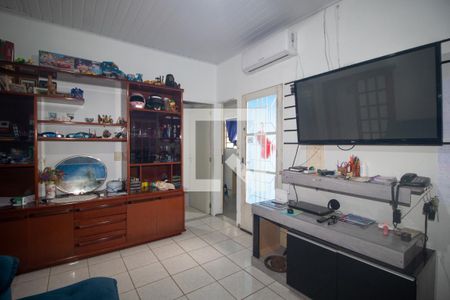 Sala de casa à venda com 3 quartos, 150m² em Cascata, Porto Alegre
