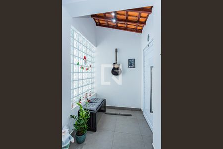 Hall de entrada de casa à venda com 5 quartos, 150m² em Vila Mangalot, São Paulo