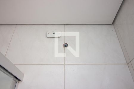 Banheiro Social de apartamento à venda com 2 quartos, 63m² em Kennedy, Contagem