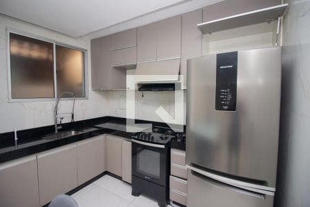 Cozinha de apartamento à venda com 2 quartos, 63m² em Kennedy, Contagem