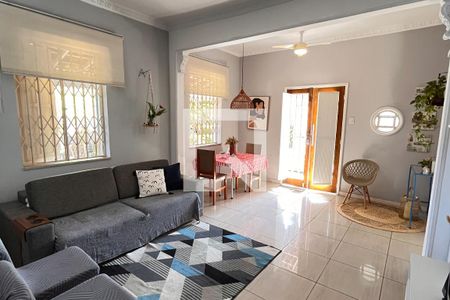 Sala de casa à venda com 4 quartos, 197m² em Bancários, Rio de Janeiro