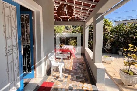 Varanda de casa à venda com 4 quartos, 197m² em Bancários, Rio de Janeiro