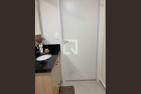 Banheiro de kitnet/studio à venda com 1 quarto, 24m² em Vila Butantã, São Paulo