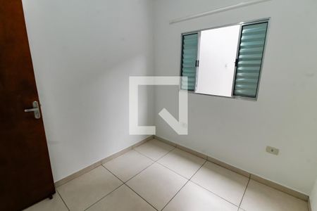 Quarto 2 de casa para alugar com 2 quartos, 77m² em Vila Franca, São Paulo