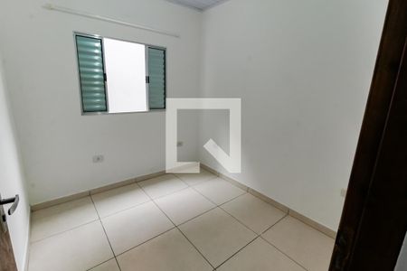 Quarto 2 de casa para alugar com 2 quartos, 77m² em Vila Franca, São Paulo
