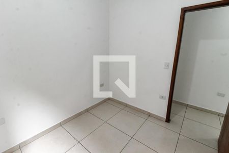Quarto 1 de casa para alugar com 2 quartos, 77m² em Vila Franca, São Paulo