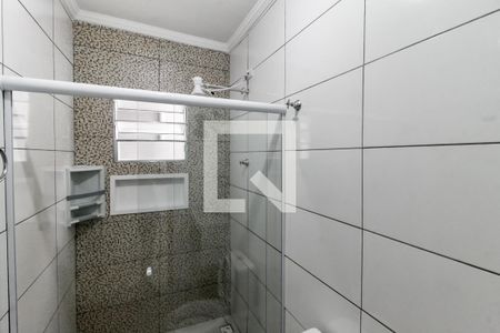 Banheiro de casa para alugar com 2 quartos, 77m² em Vila Franca, São Paulo